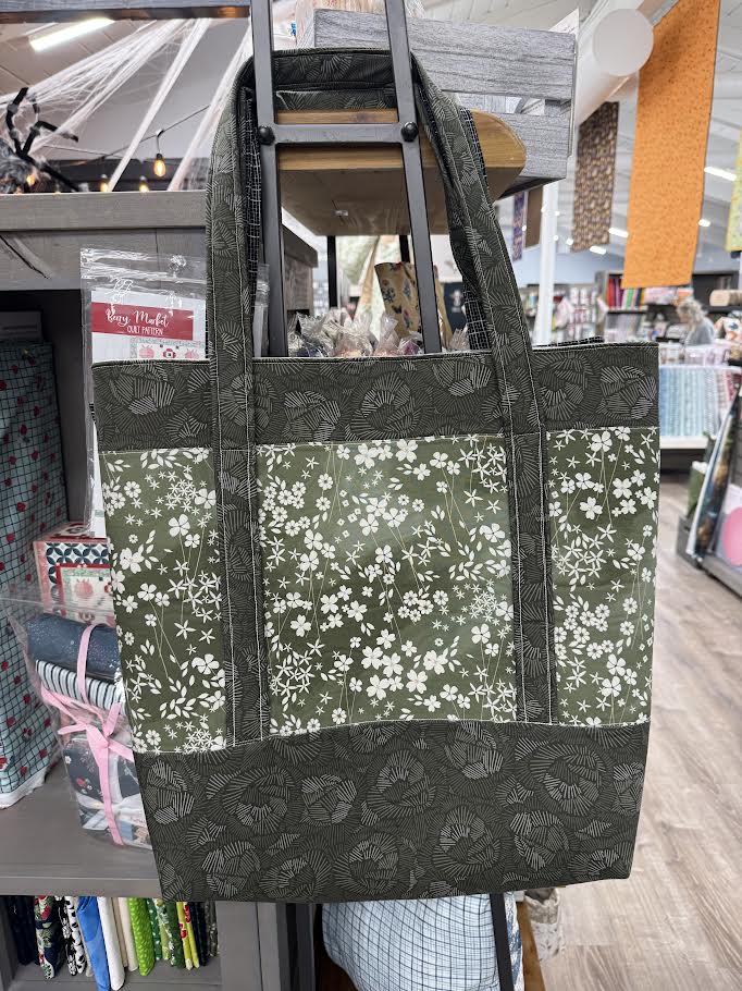 Tia Tote Quilted Cow Pattern