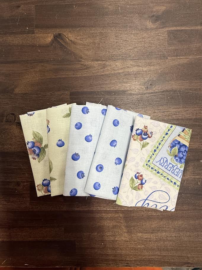 Make N' Take Milo's Potholder