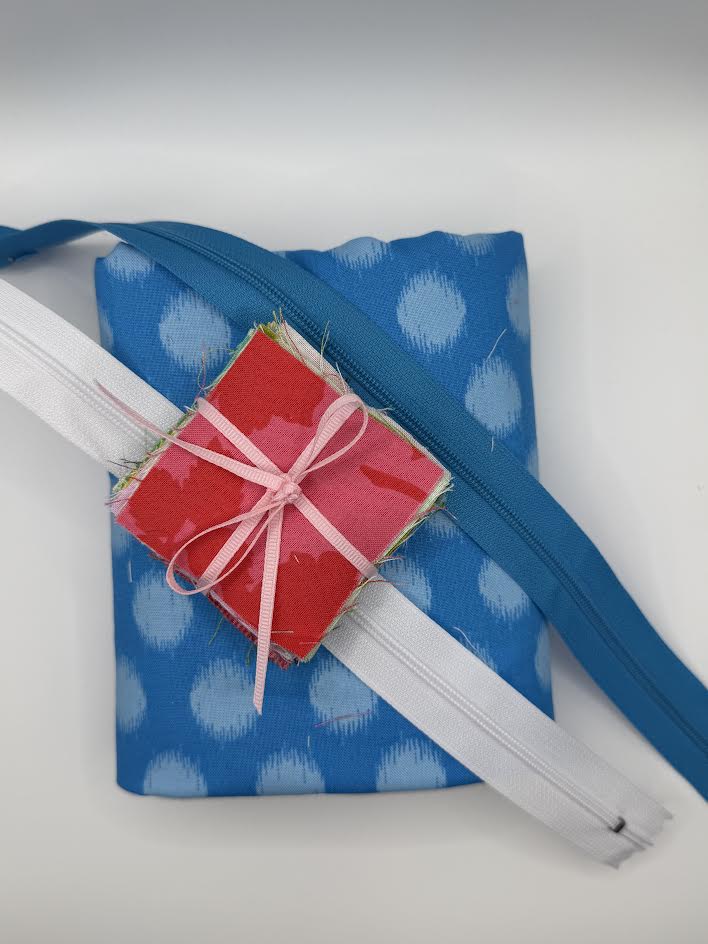 Helpful Heifer Mini Charming Pouch