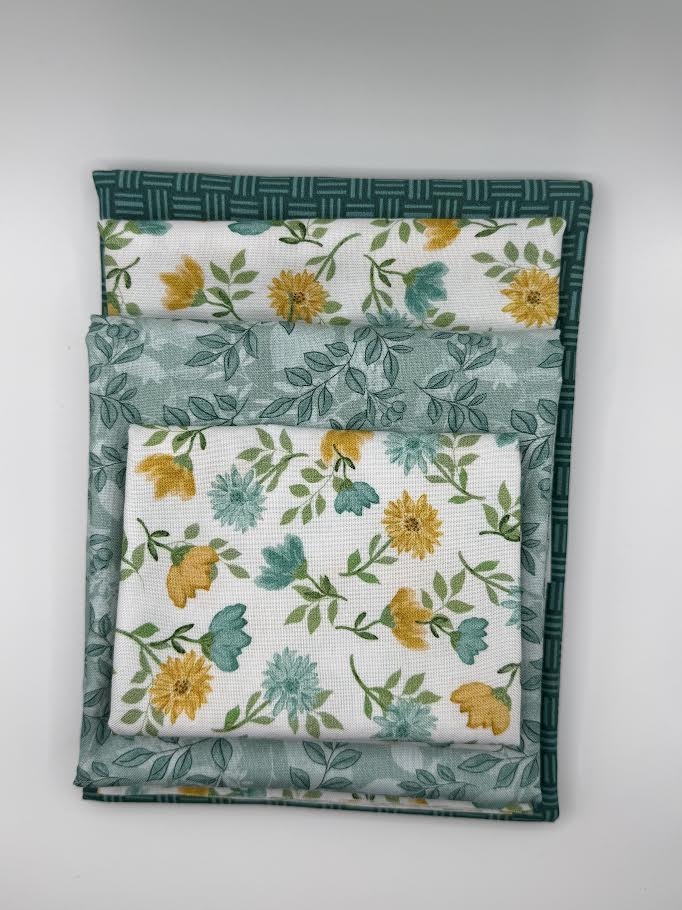 Tia Tote Quilted Cow Pattern