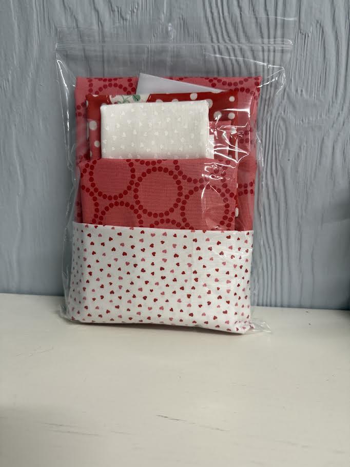 Amore Pillow Kit