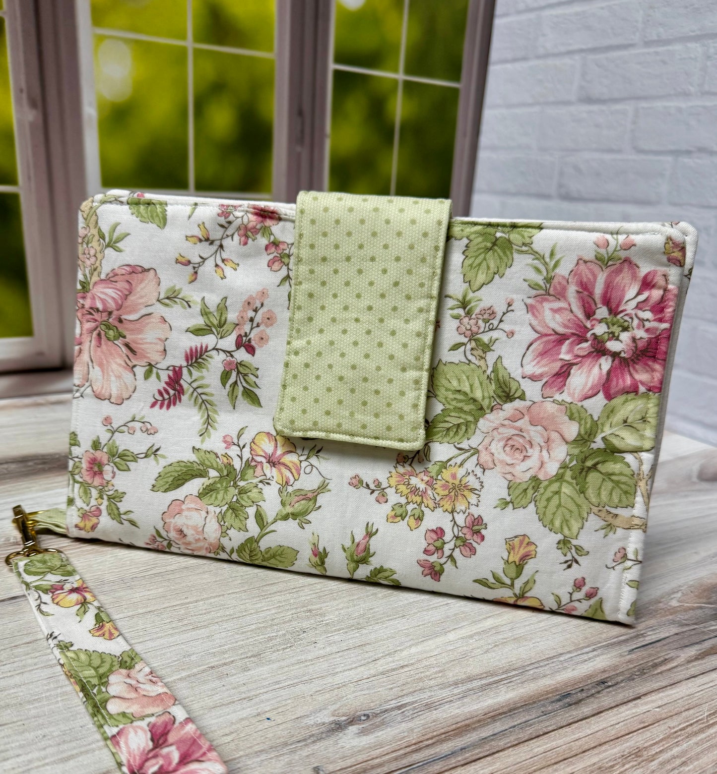 HH The Perfect Clutch