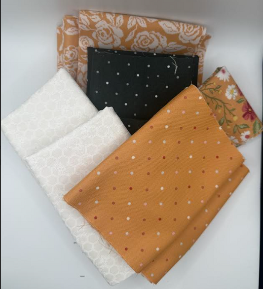 Buzzy Bee Snack Mat