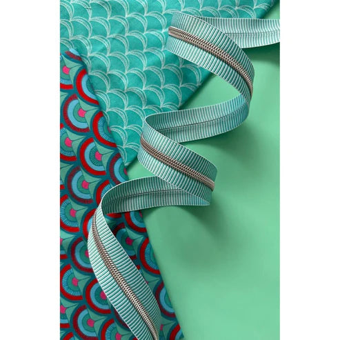 Sassafras Lane Zipper