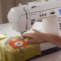 HUSQVARNA® VIKING® ONYX™ 30 Sewing Machine